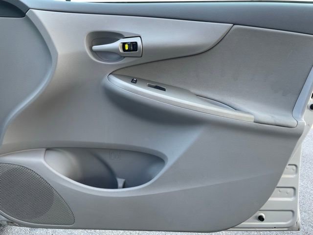 Used 2010 Toyota Corolla image 20