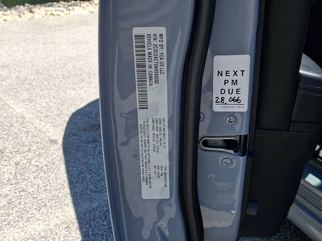 Used 2022 Dodge Charger R/T w/ Plus Group RWD image 27