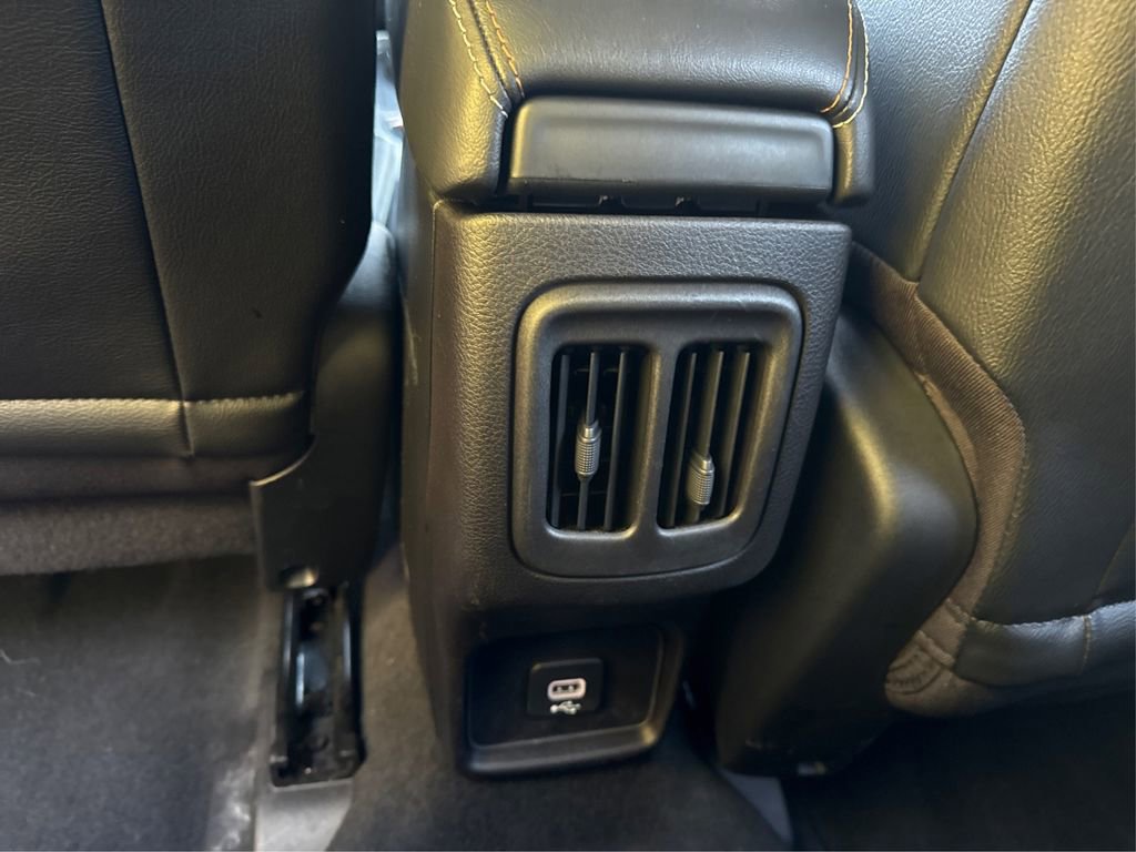 Used 2018 Jeep Compass Latitude w/ Cold Weather Group image 30