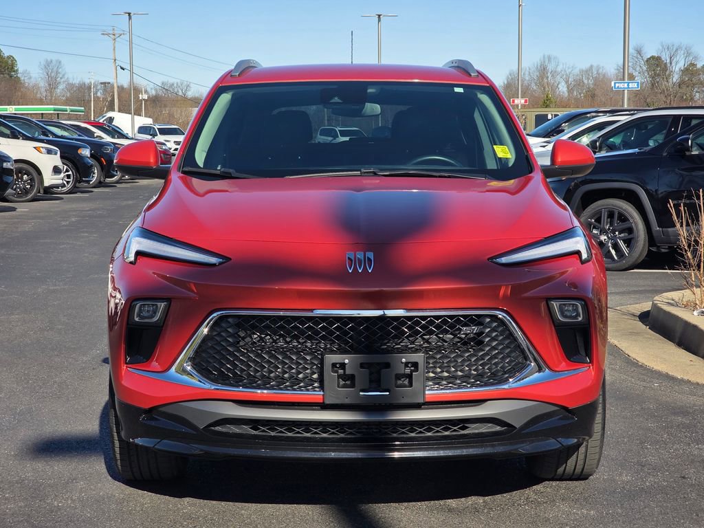 Used 2024 Buick Encore GX Sport Touring image 3