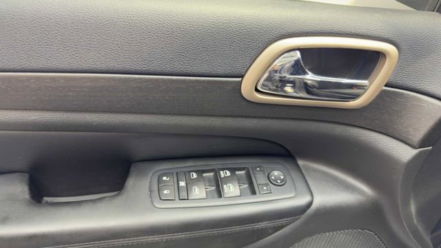 Used 2015 Jeep Grand Cherokee Laredo w/ Quick Order Package 23E RWD image 22