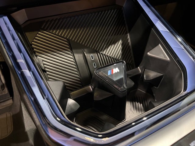 Used 2025 BMW X3 M50 w/ Premium Package image 29