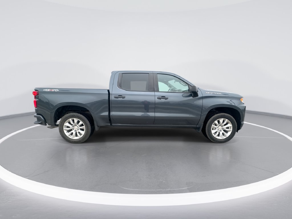 Used 2020 Chevrolet Silverado 1500 Custom w/ Custom Value Package AWD/4WD image 9