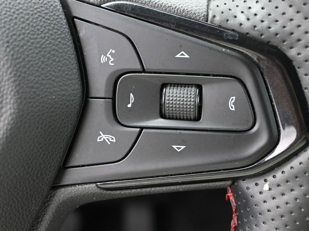 Used 2024 Chevrolet TrailBlazer RS w/ Convenience Package image 19