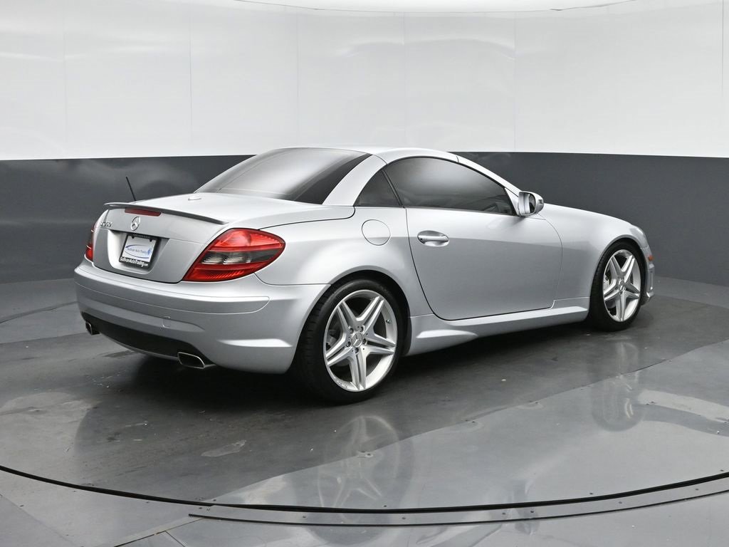 Used 2009 Mercedes-Benz SLK 350 image 7