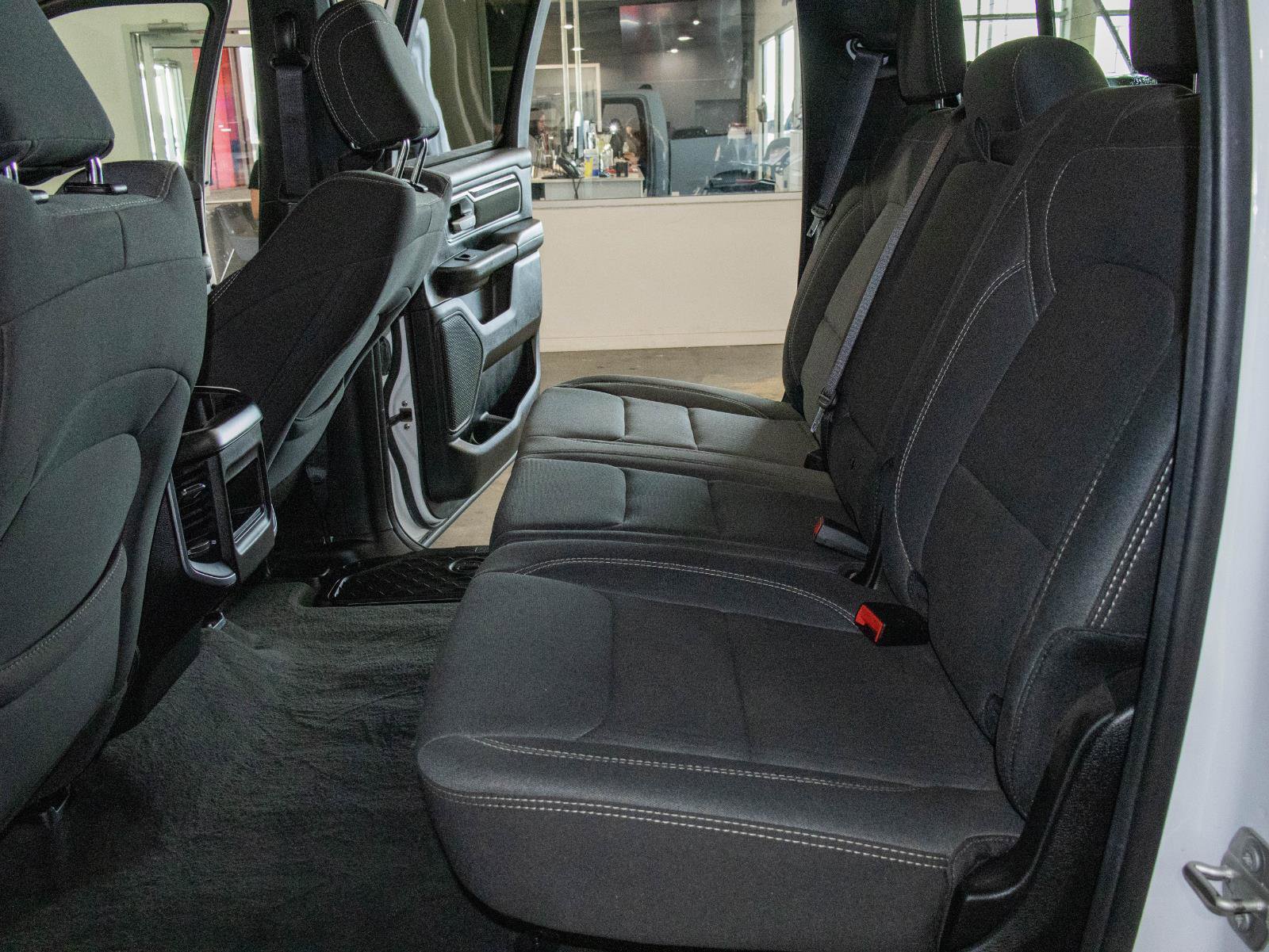 Used 2023 RAM 1500 Big Horn AWD/4WD image 15