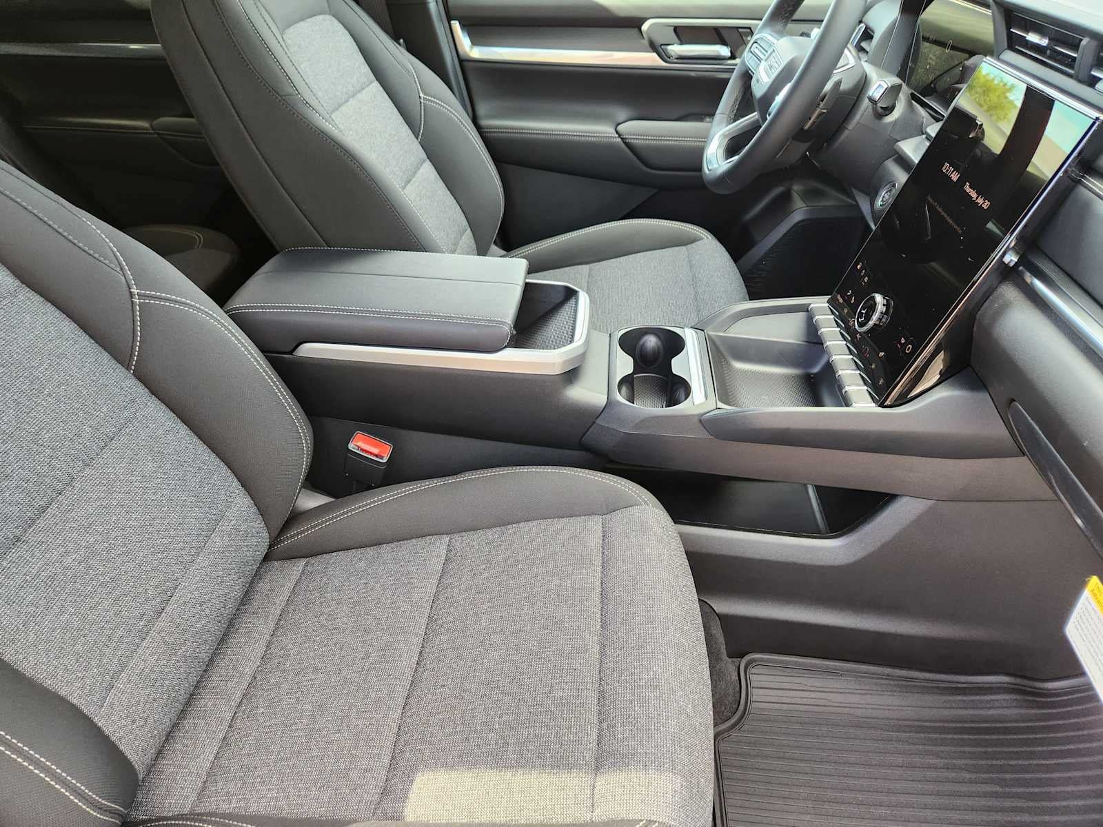 New 2027 GMC Terrain Elevation AWD/4WD image 14