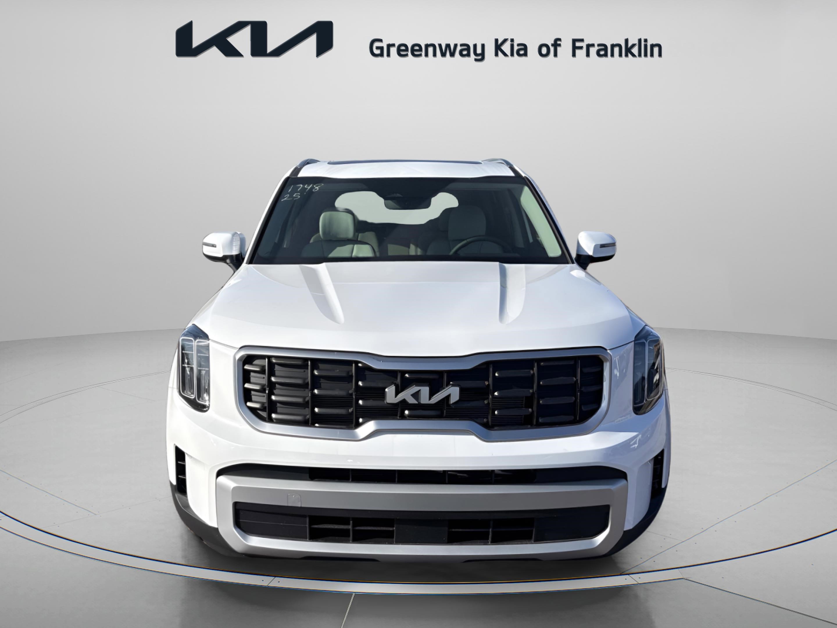 New 2025 Kia Telluride S image 2