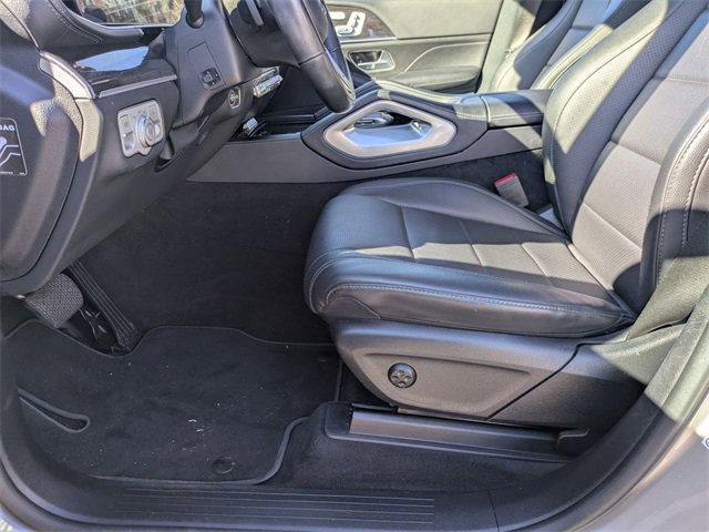 Used 2022 Mercedes-Benz GLS 450 4MATIC image 13