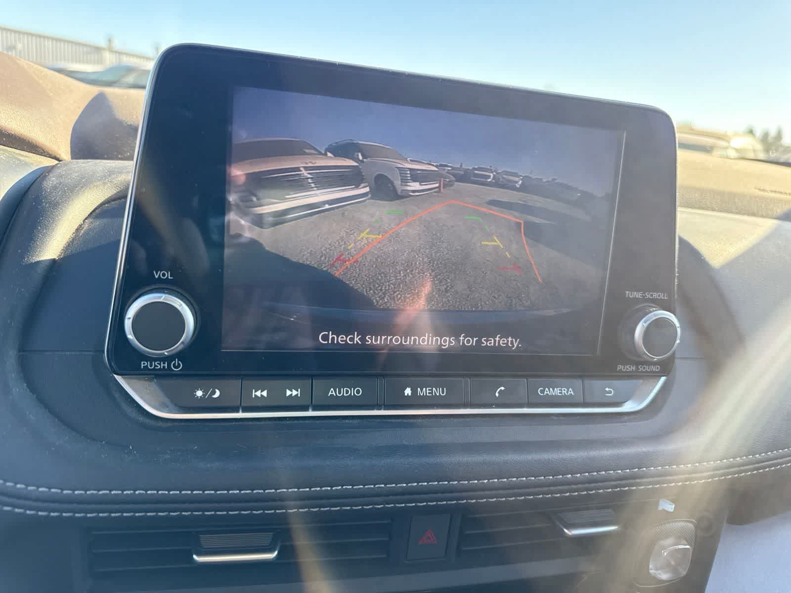 Used 2023 Nissan Rogue SV FWD image 29