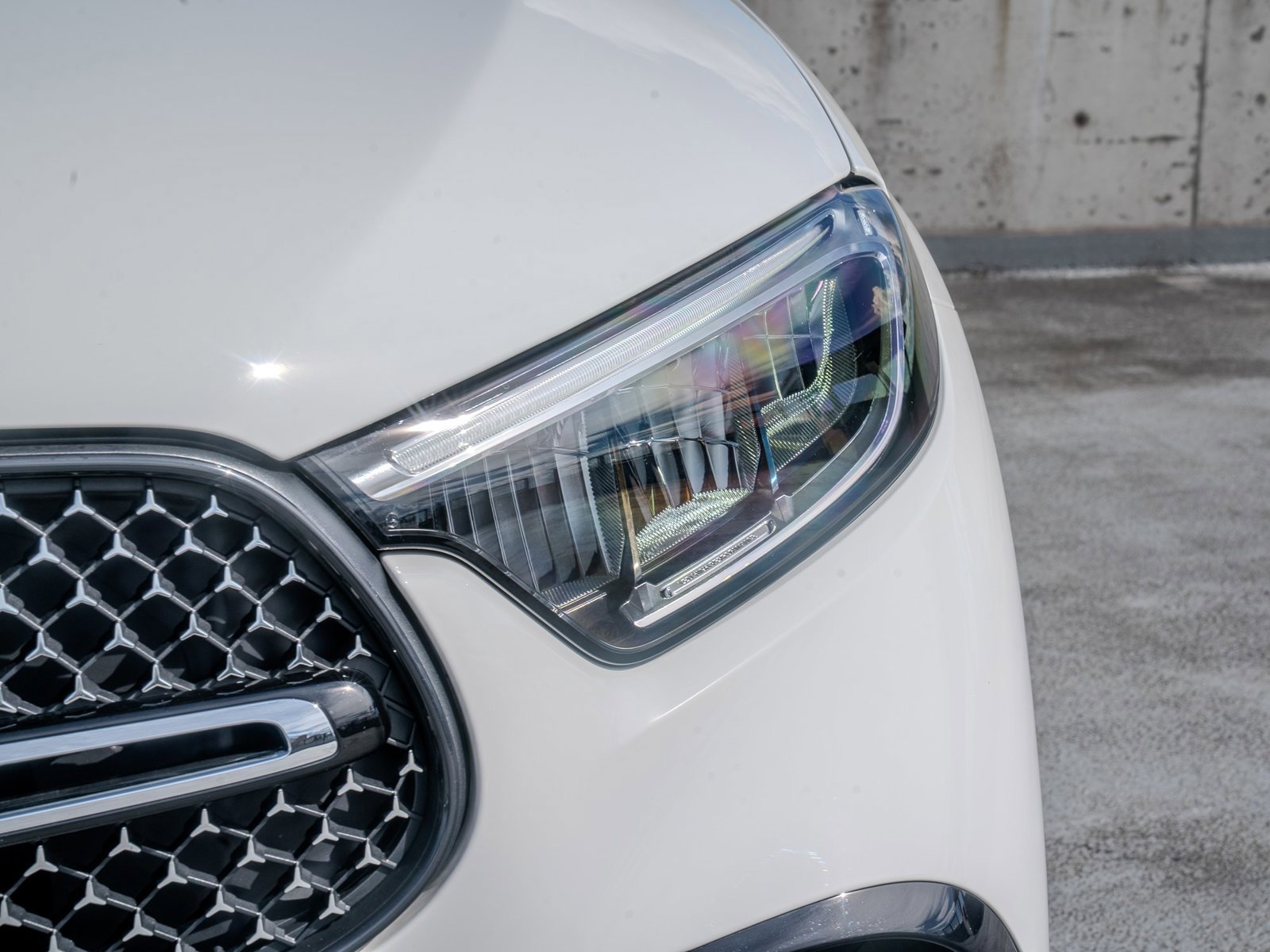 Certified 2025 Mercedes-Benz GLC 300 4MATIC image 8