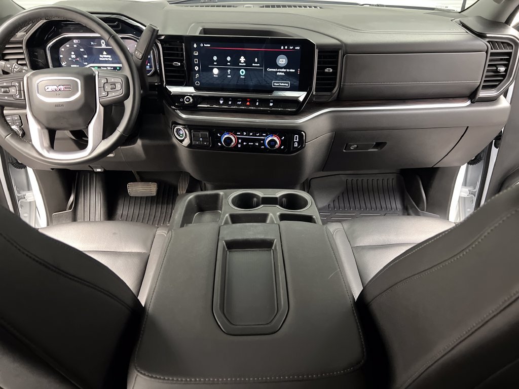 Used 2025 GMC Sierra 2500 SLT AWD/4WD image 39
