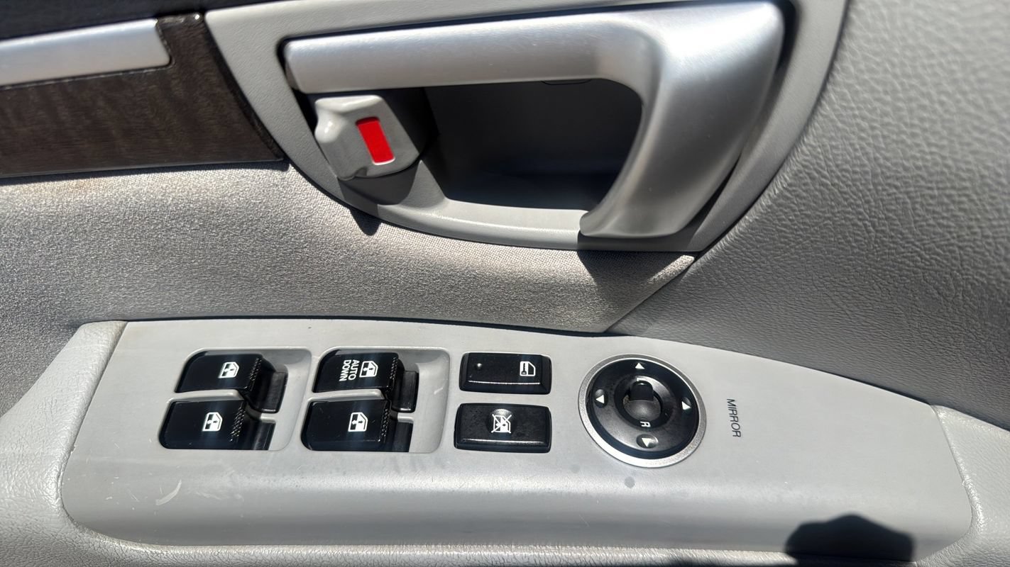 Used 2007 Hyundai Santa Fe SE AWD/4WD image 12