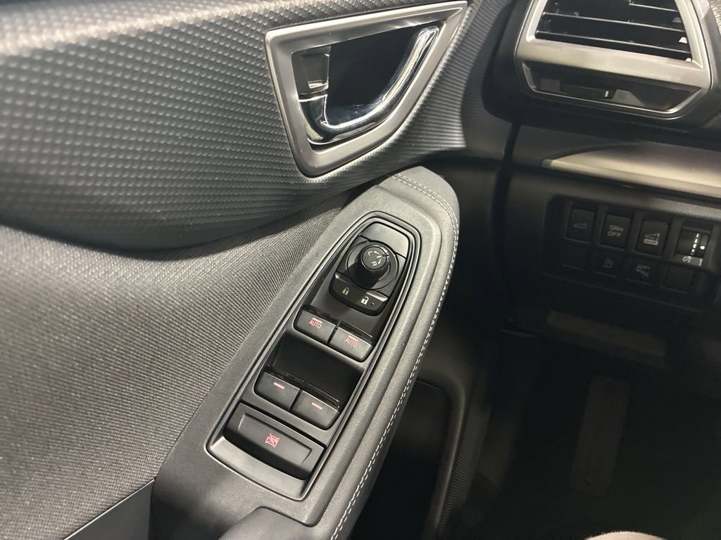 Used 2022 Subaru Forester Premium image 26