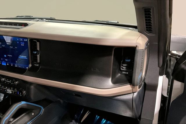 Used 2022 Ford Bronco Wildtrak image 19