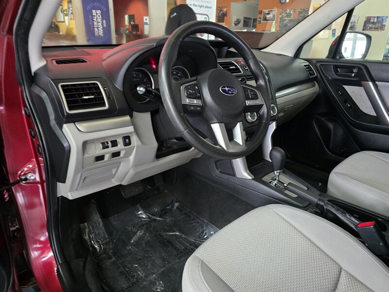 Used 2018 Subaru Forester 2.5i w/ Alloy Wheel Package AWD/4WD image 8