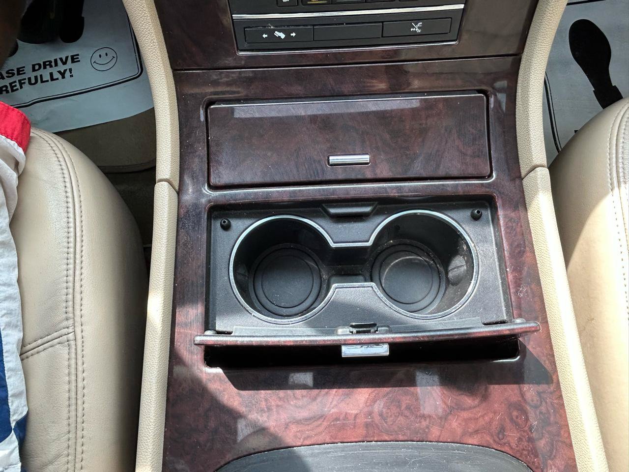 Used 2009 Cadillac Escalade AWD image 28