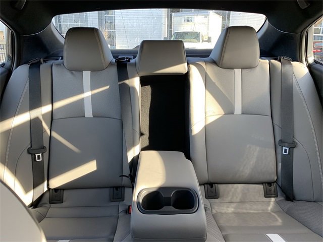 Used 2025 Toyota Camry SE image 31