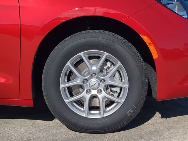 New 2026 Chrysler Voyager LX image 11