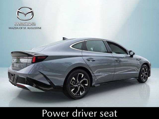 Used 2025 Hyundai Sonata SEL FWD image 12