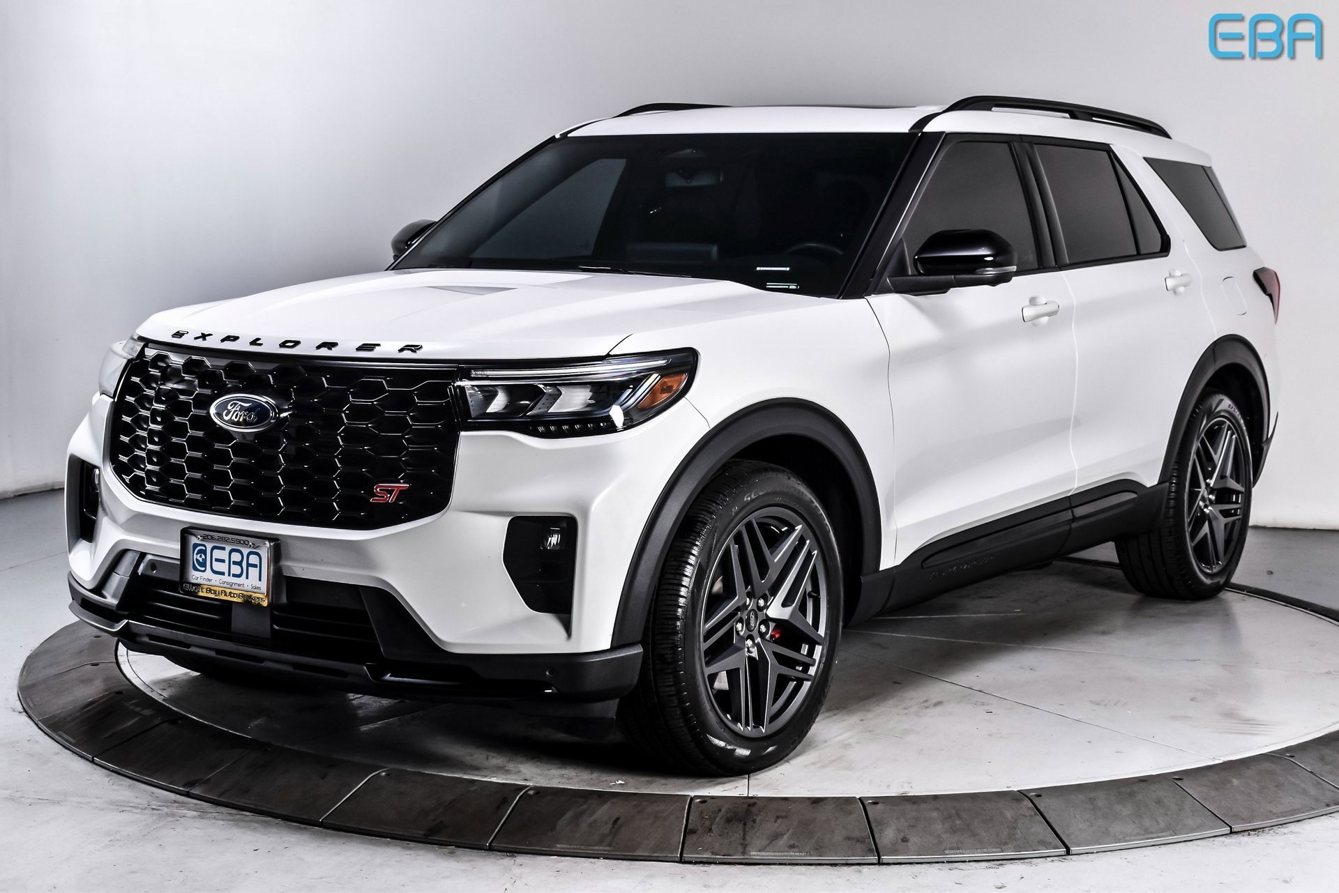 Used 2025 Ford Explorer ST w/ Sun And Sound Package image 2