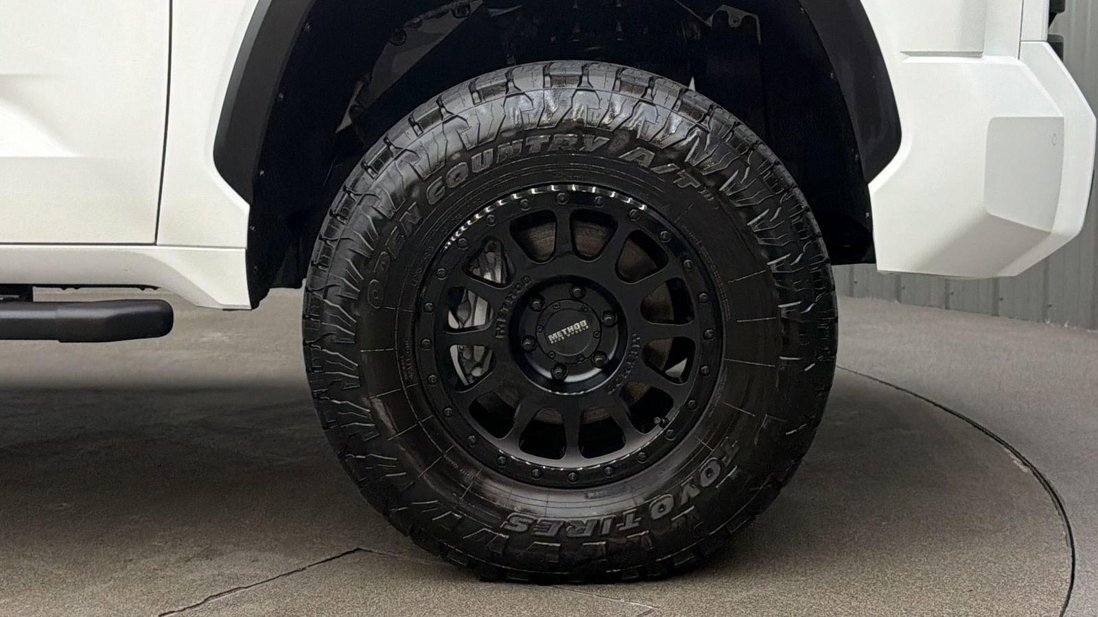 Used 2024 Toyota Tundra Limited image 9