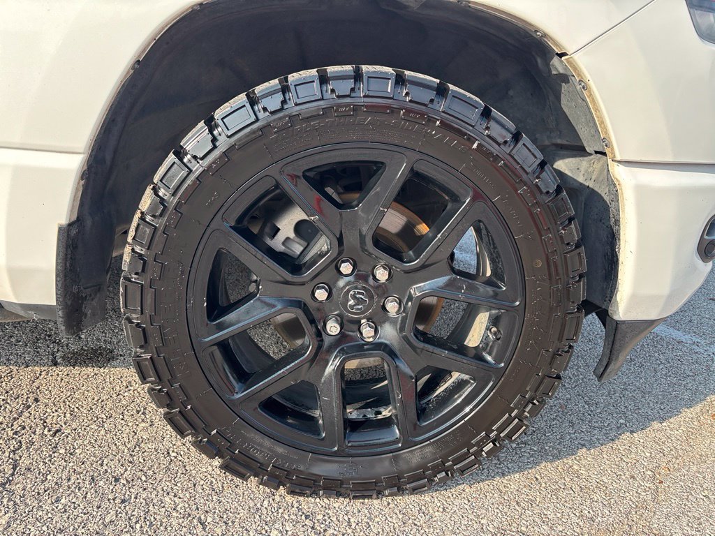 Used 2023 RAM 1500 Laramie AWD/4WD image 14