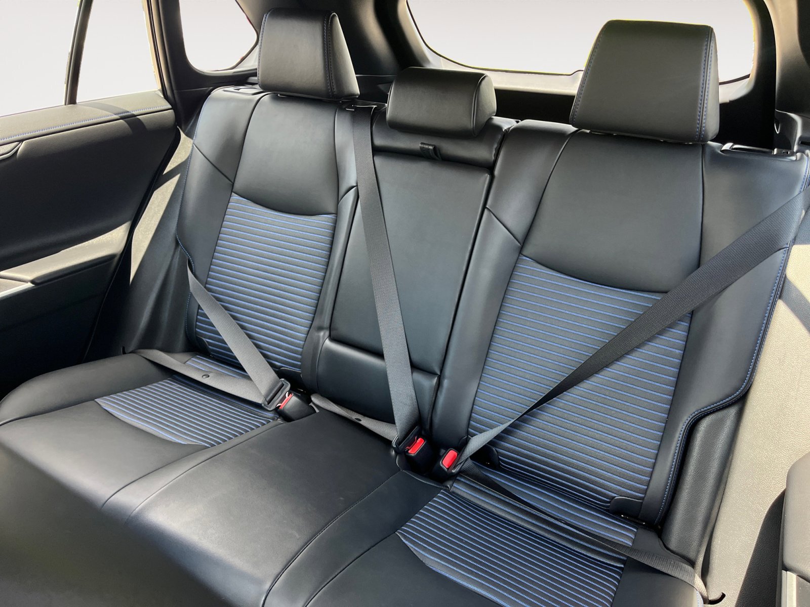 Used 2024 Toyota RAV4 XSE image 18