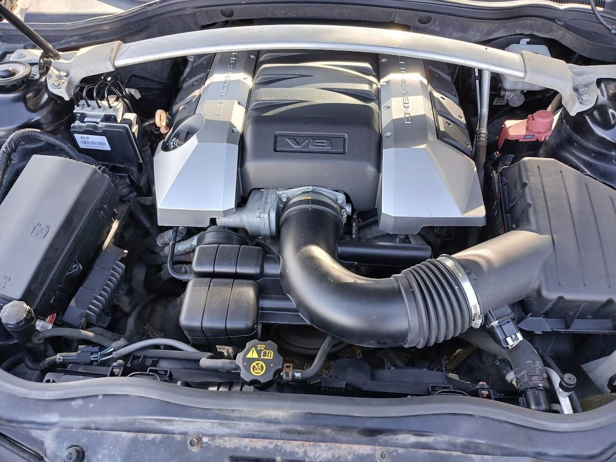 Used 2013 Chevrolet Camaro SS w/ RS Package image 17