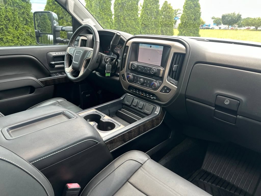 Used 2015 GMC Sierra 3500 Denali w/ Duramax Plus Package AWD/4WD image 38