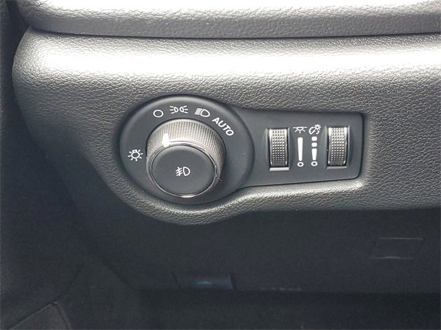 New 2026 Chrysler Pacifica Select image 19