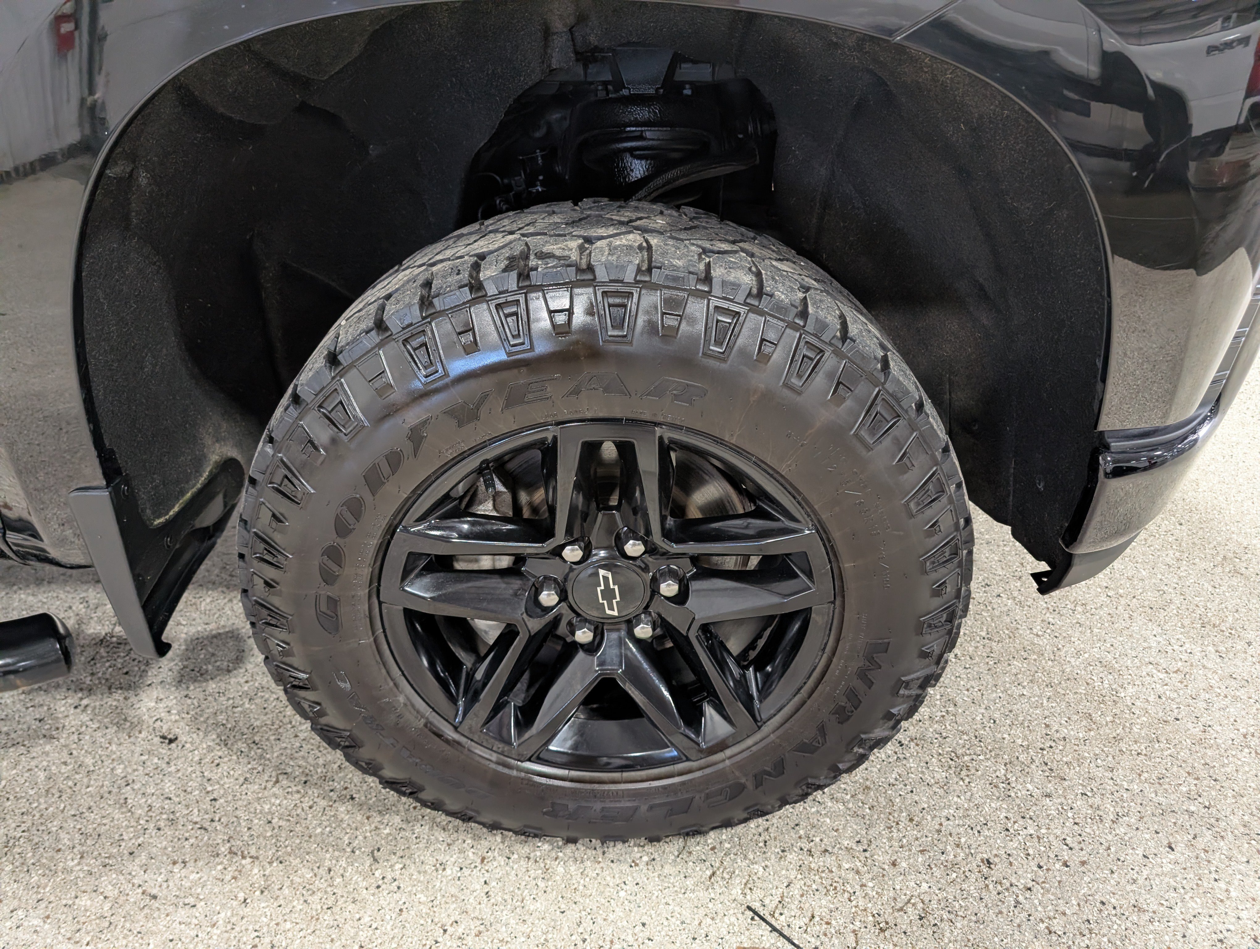 Used 2022 Chevrolet Silverado 1500 LT Trail Boss w/ Safety Package AWD/4WD image 15
