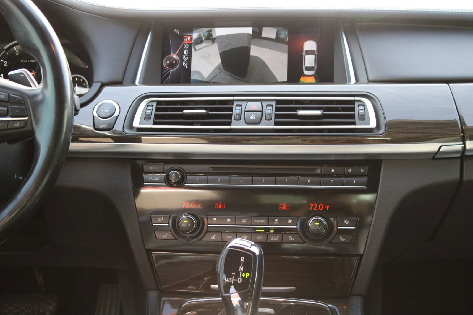 Used 2015 BMW 750Li image 42