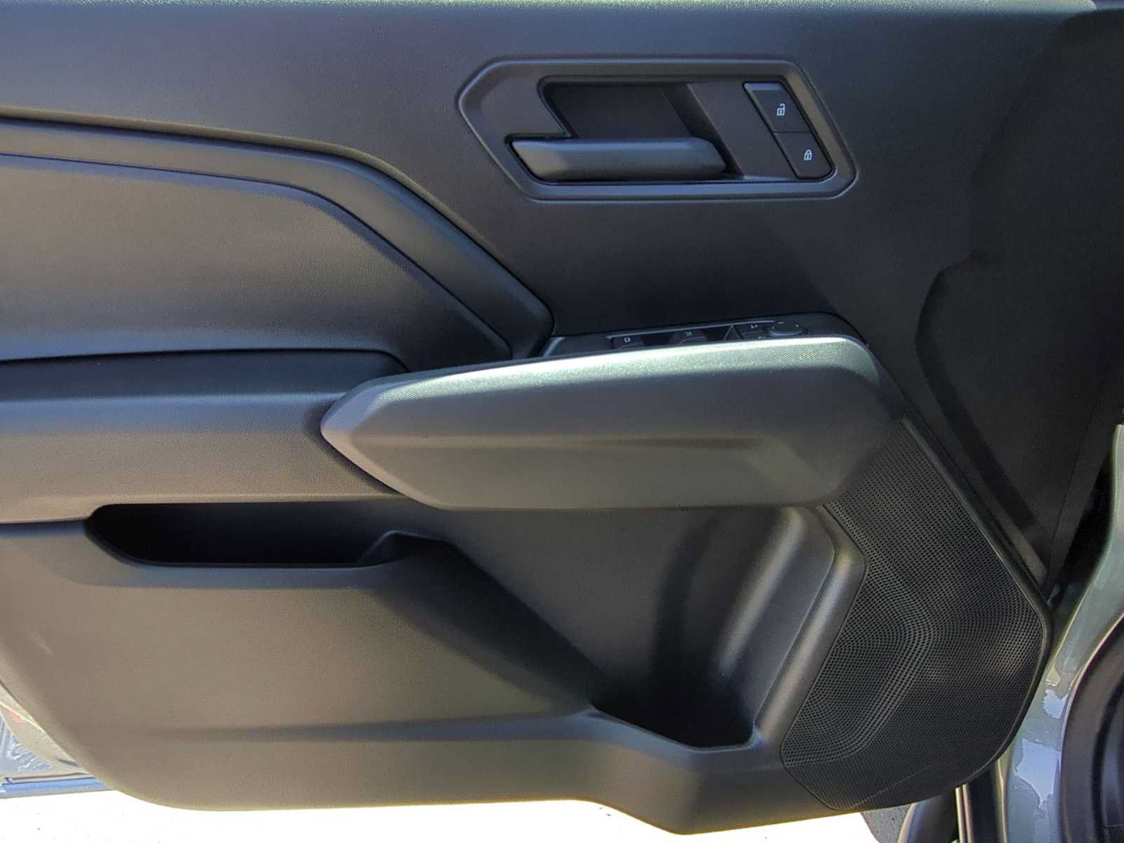 New 2026 Chevrolet Colorado Trail Boss w/ Midnight Edition AWD/4WD image 10