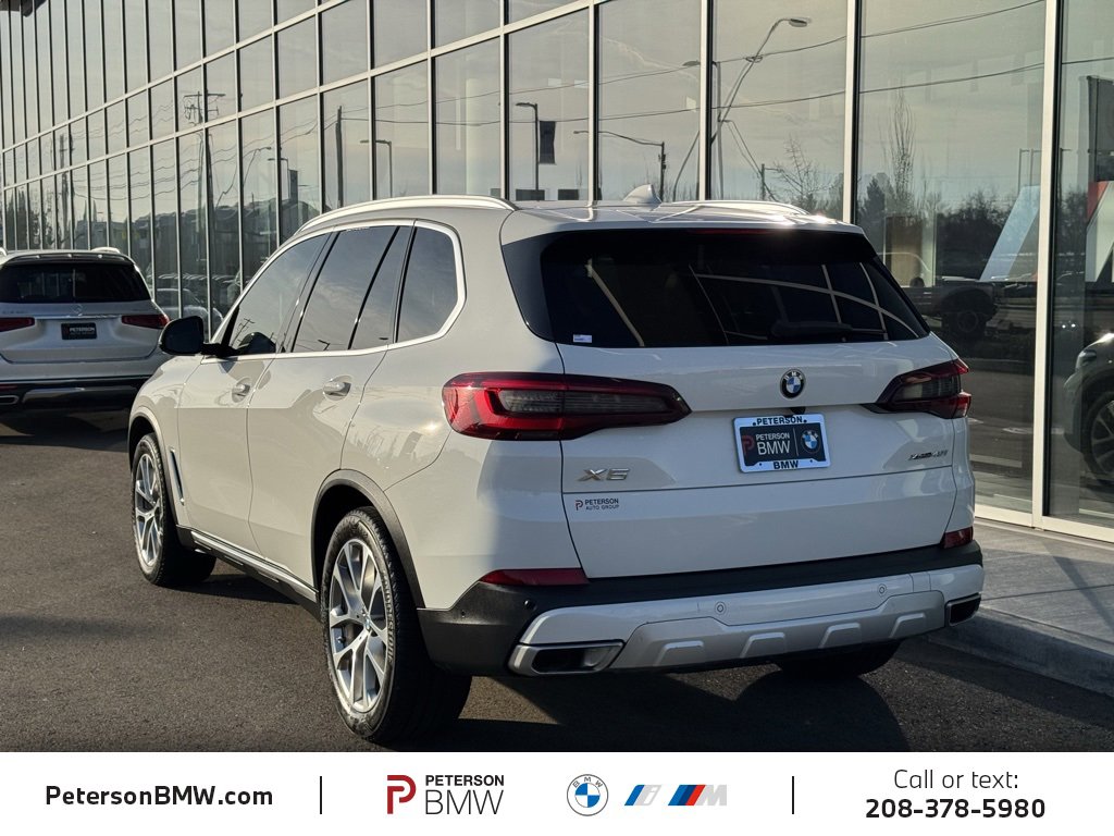 Used 2022 BMW X5 xDrive40i w/ Luxury Seating Package image 4