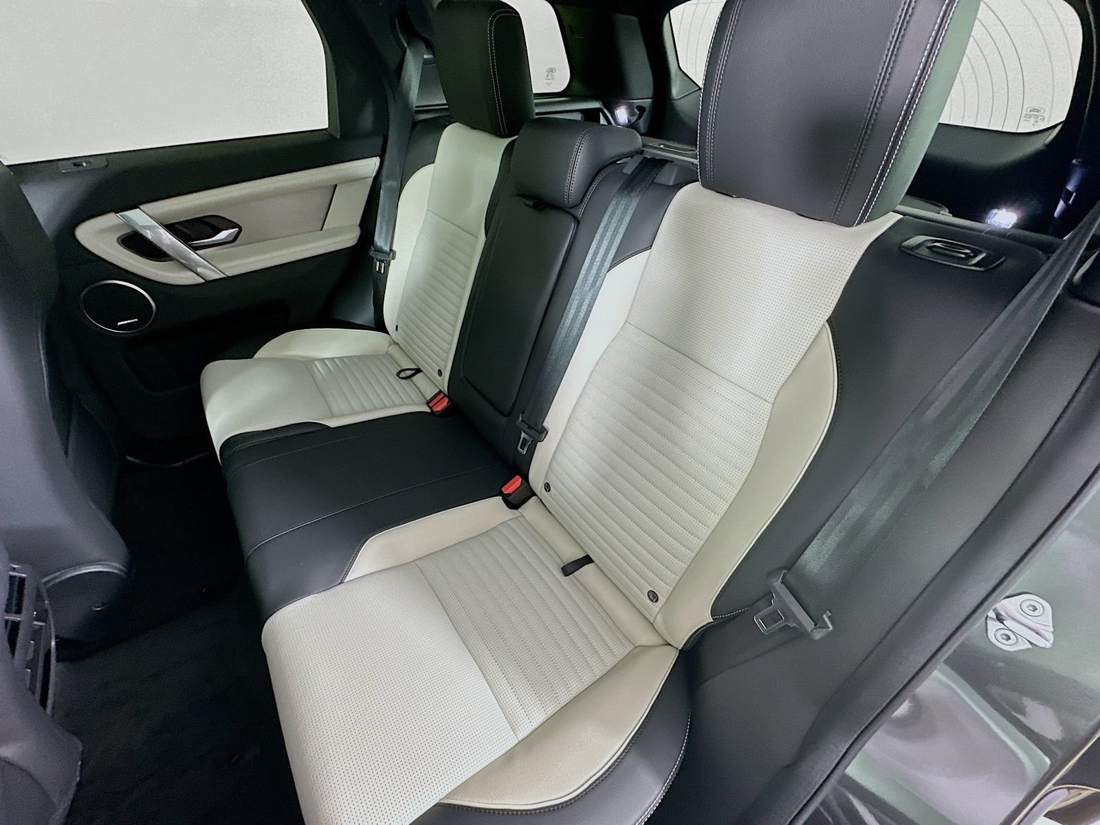 New 2026 Land Rover Discovery Sport Landmark AWD/4WD image 37