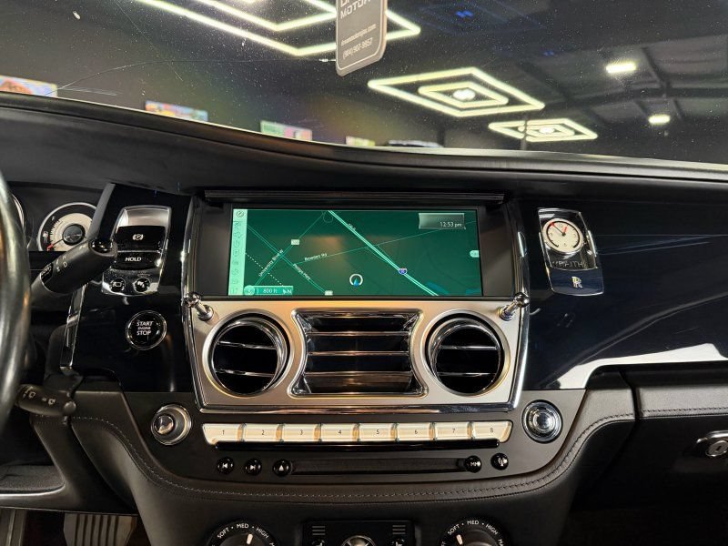 Used 2015 Rolls-Royce Wraith RWD image 13