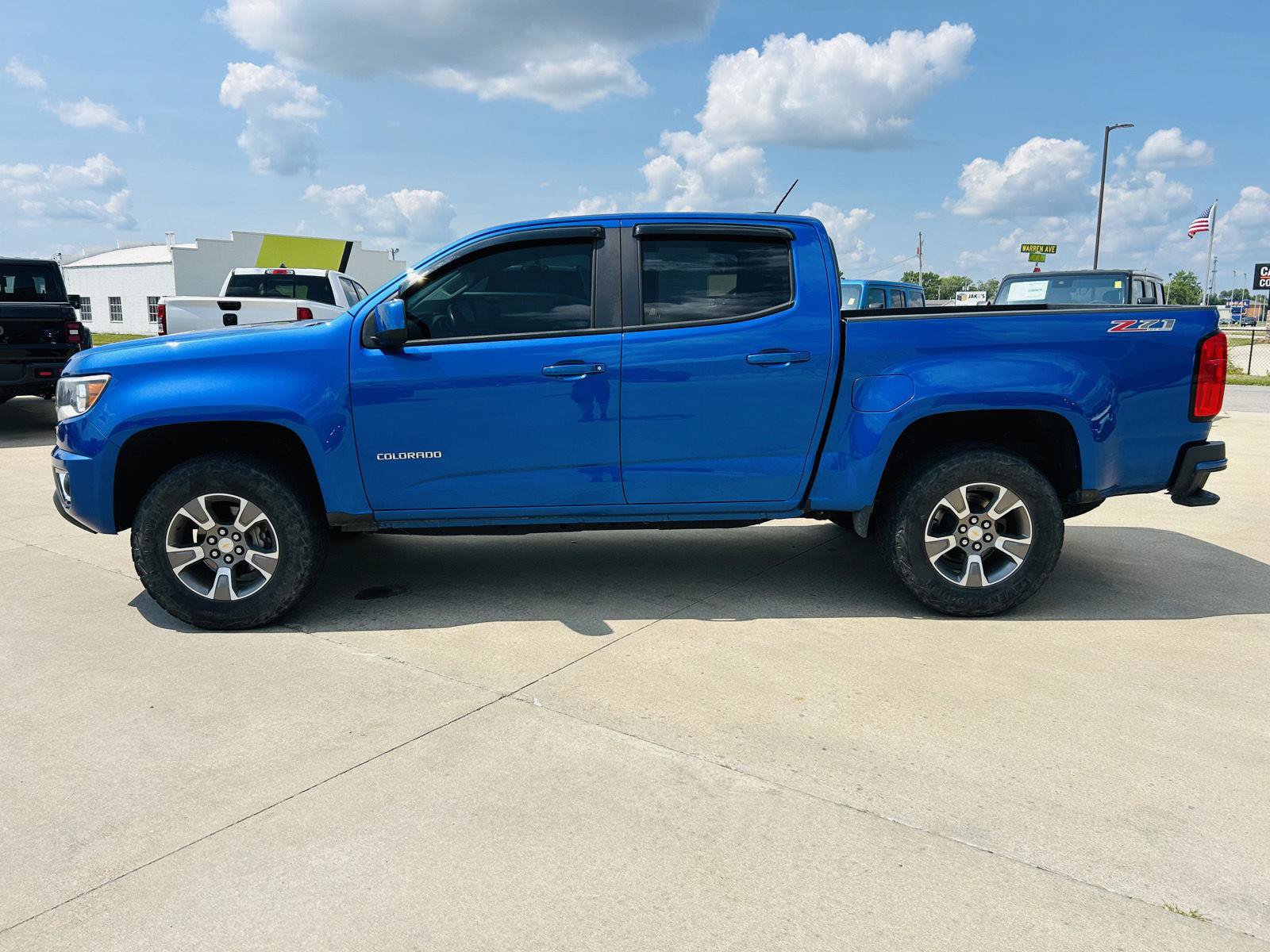 Used 2020 Chevrolet Colorado Z71 AWD/4WD image 32