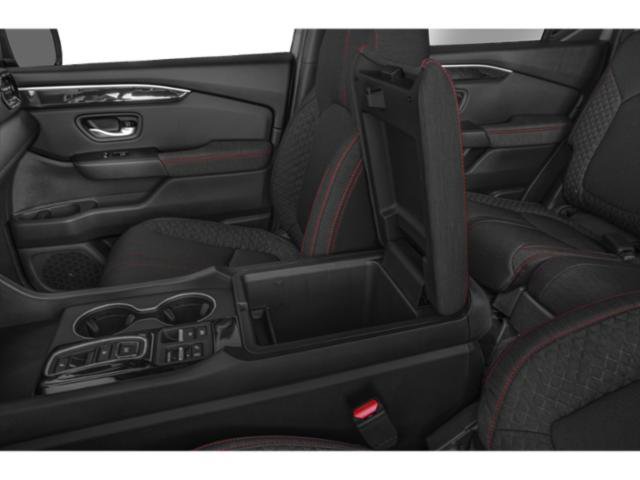 Used 2025 Honda Pilot Sport image 14