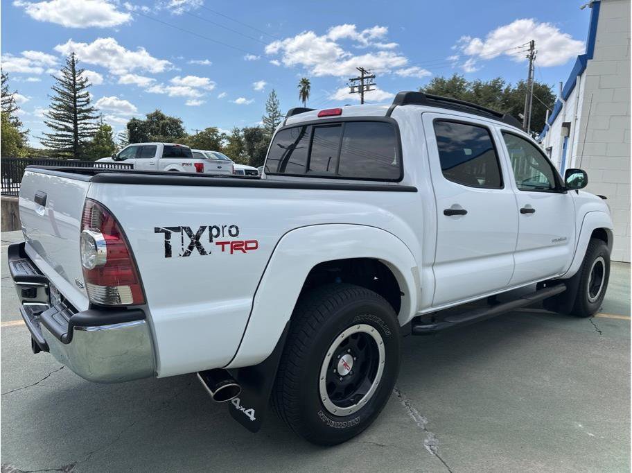 Used 2011 Toyota Tacoma 4x4 Double Cab w/ TRD Off-Road Pkg w/JBL Audio image 9
