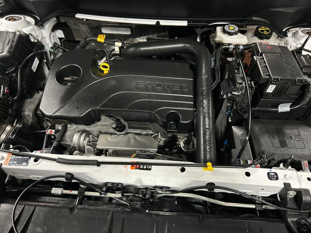 Used 2024 GMC Terrain SLT w/ Elevation Edition image 27