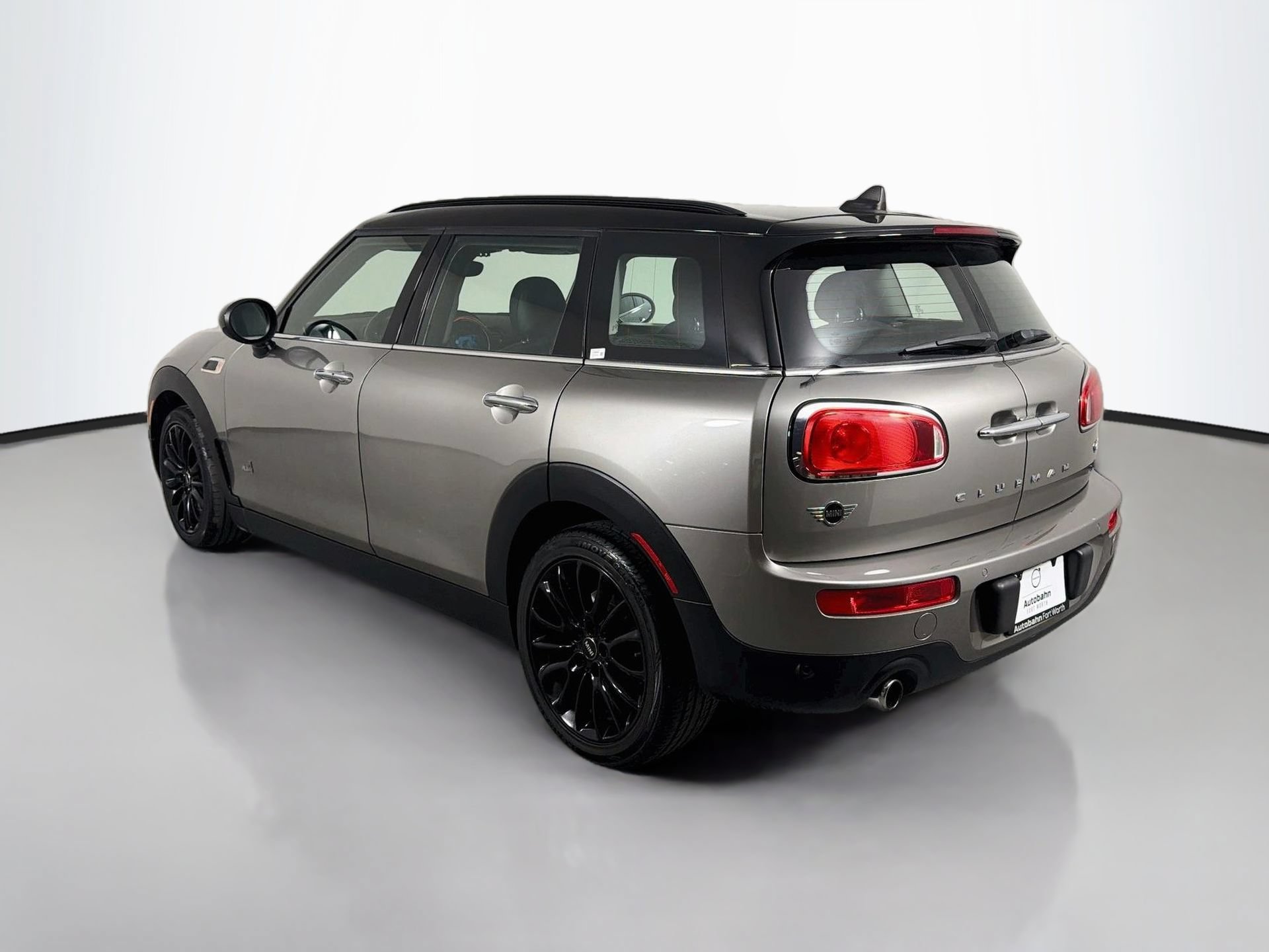Used 2019 MINI Cooper Clubman ALL4 AWD/4WD image 8
