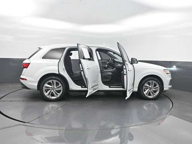 Used 2021 Audi Q7 3.0T Premium Plus w/ Premium Plus Package AWD/4WD image 37