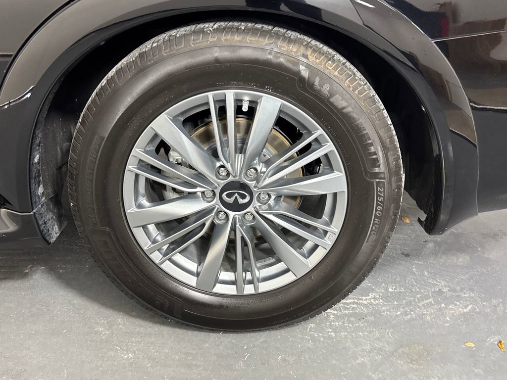 Used 2022 INFINITI QX80 Luxe w/ Cargo Package image 33