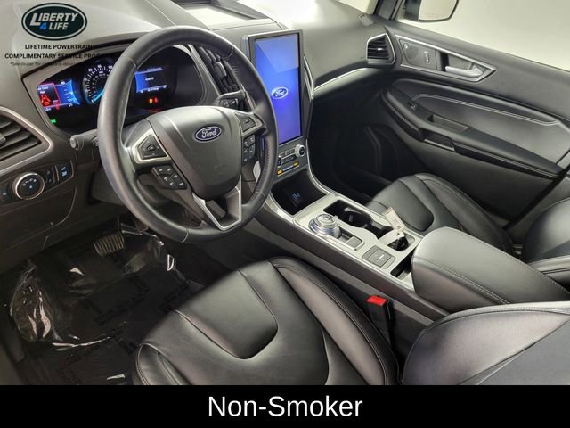Used 2022 Ford Edge Titanium image 12