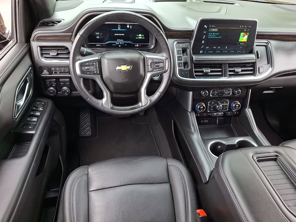 Used 2022 Chevrolet Tahoe LT w/ Luxury Package AWD/4WD image 12