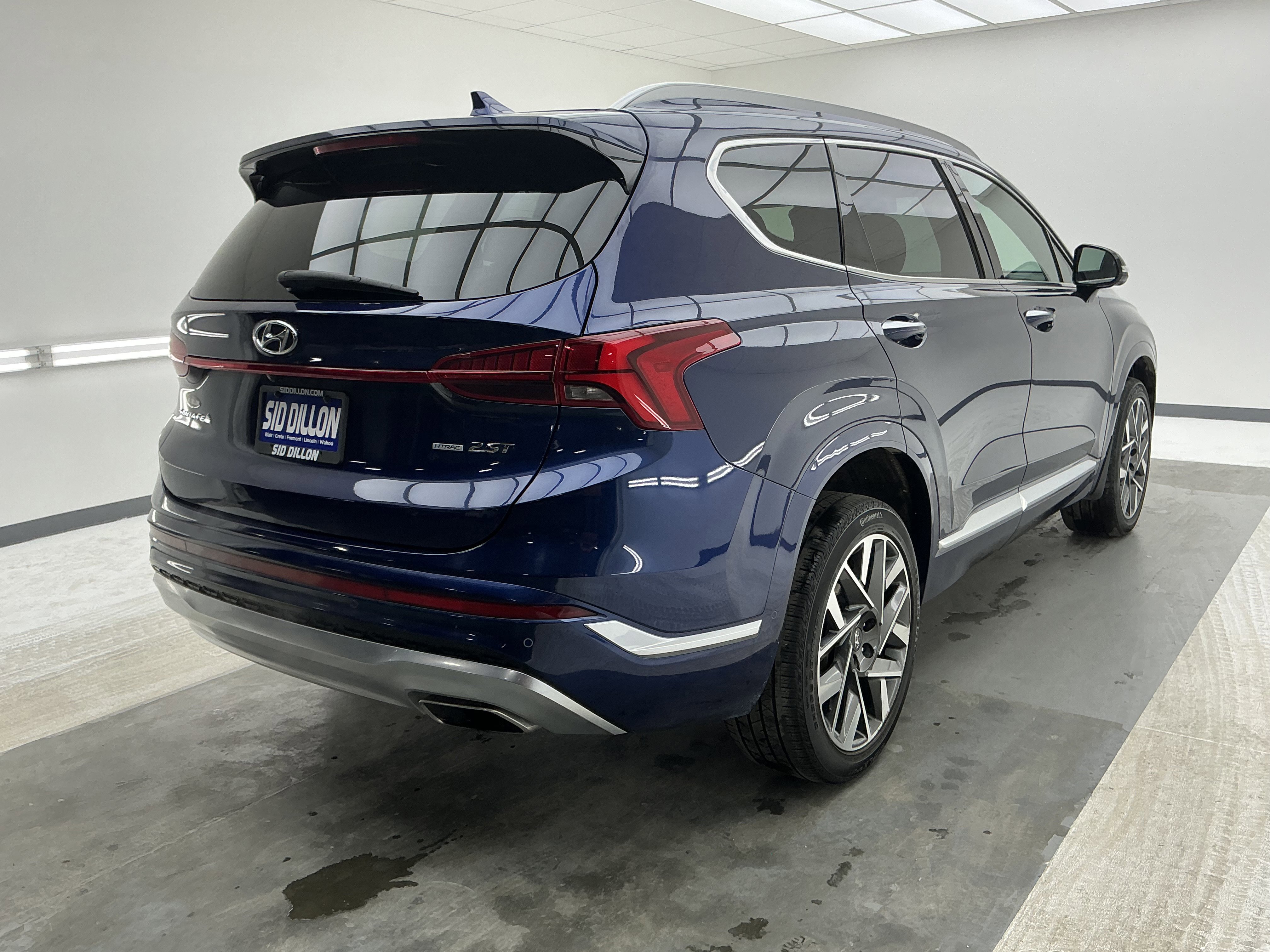 Used 2023 Hyundai Santa Fe Calligraphy w/ Cargo Package image 4