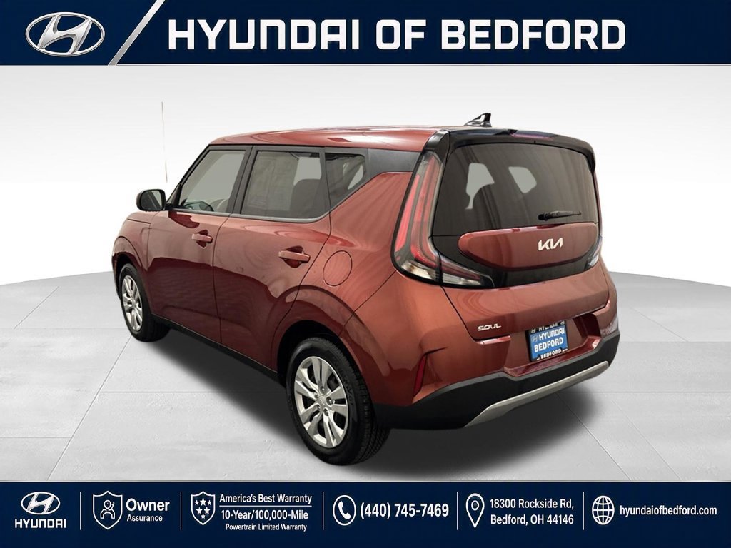 Used 2023 Kia Soul LX FWD image 9