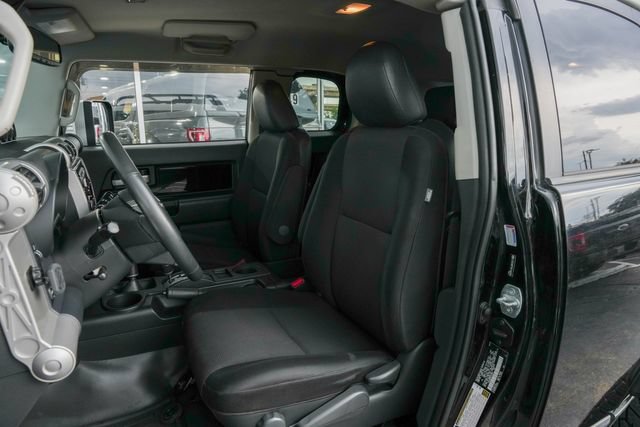 Used 2014 Toyota FJ Cruiser 4WD w/ Upgrade Package image 20