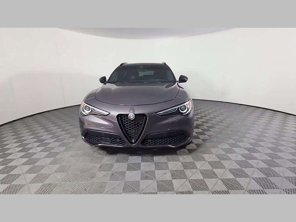 Used 2023 Alfa Romeo Stelvio Veloce AWD/4WD image 52